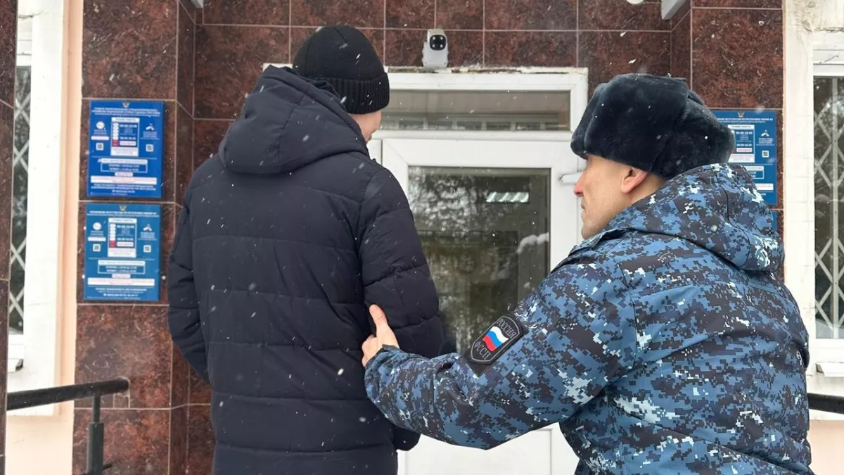 В Йошкар-Оле судебный пристав пошёл за должником, а задержал федерального преступника