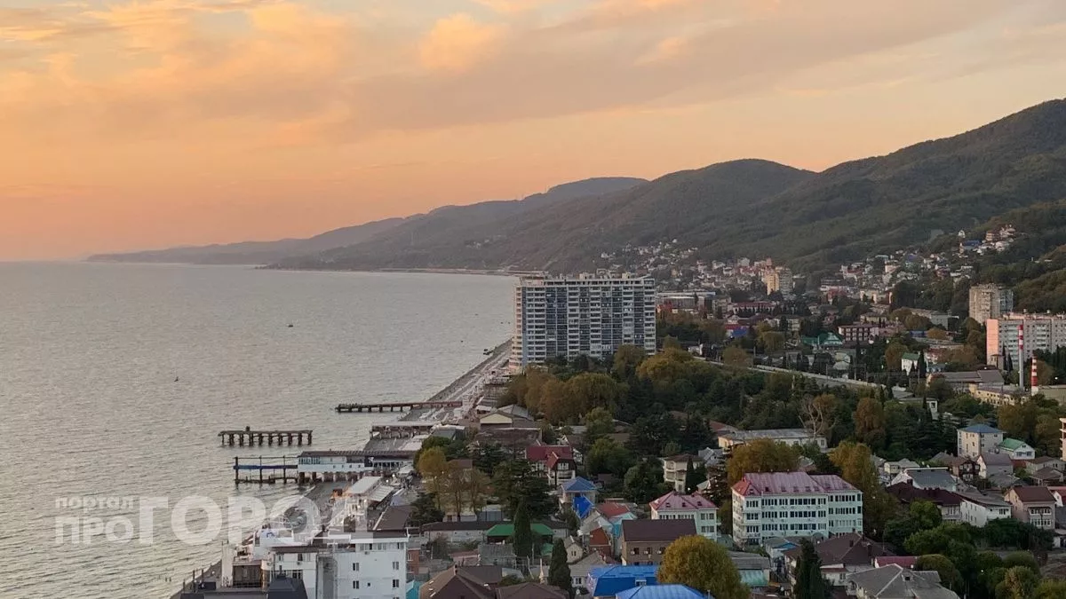 Не Крым и не Сочи: туристы открыли секретный пляж на Азовском море с теплой водой и ценами в два раза ниже