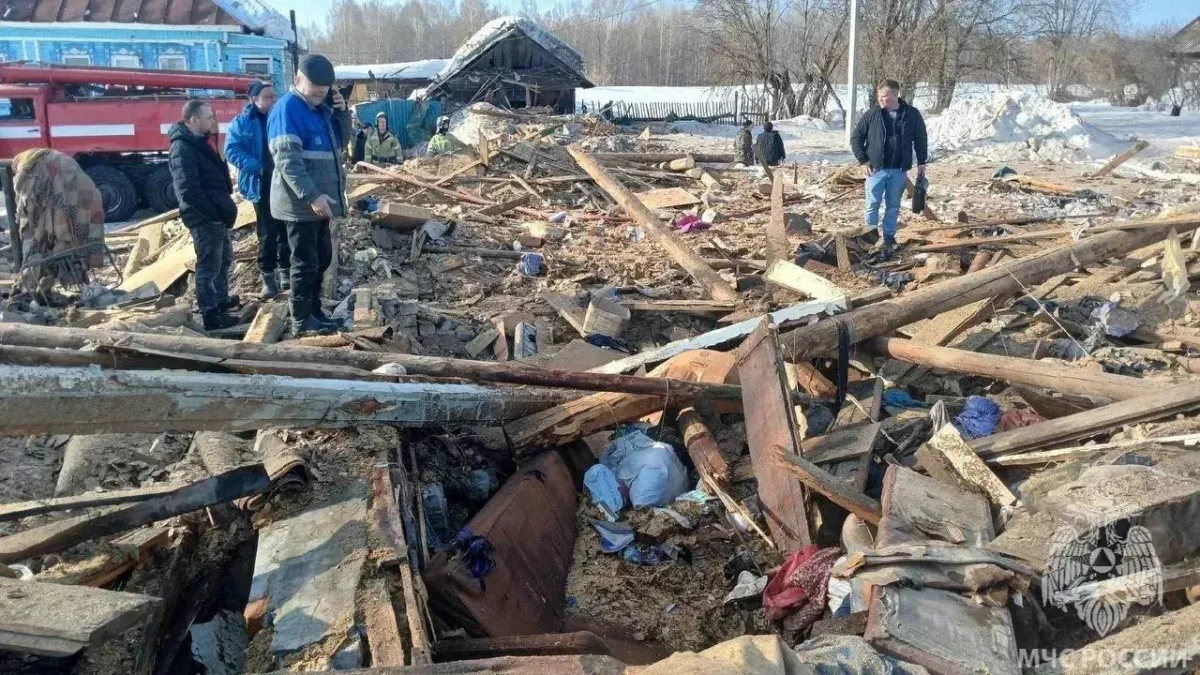 Взрыв разнес в щепки дом в Юринском районе