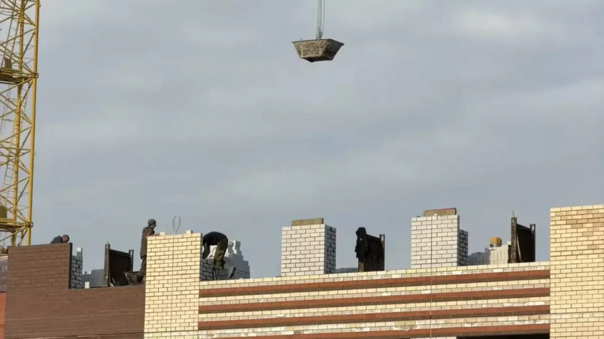 Второй этаж новой школы почти достроили в микрорайоне Йошкар-Олы