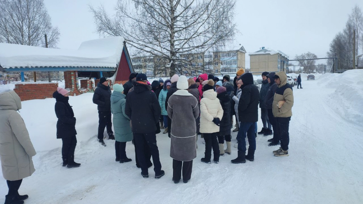 Директор уволилась, дети не учатся: чем закончился громкий скандал в Пекшиксолинской школе