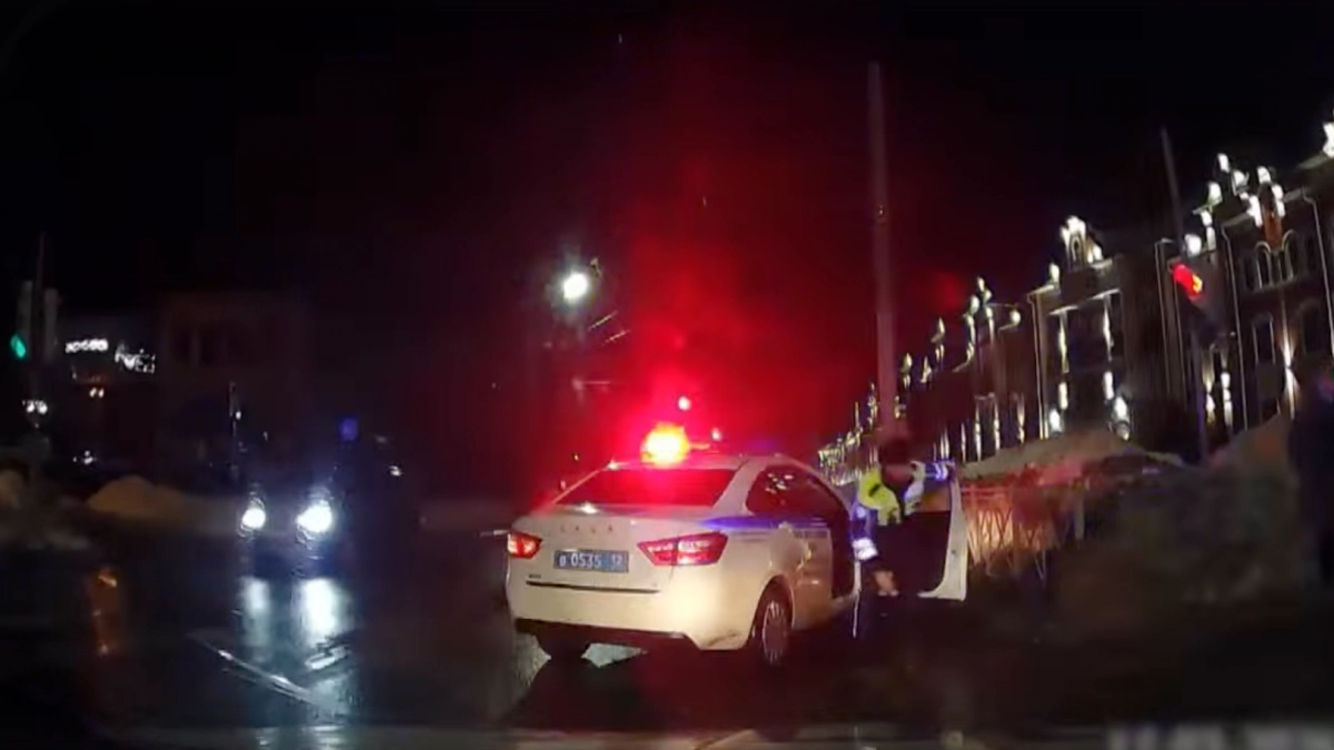 15-летний юнец устроил погоню как в GTA на отцовском питбайке по Йошкар-Оле