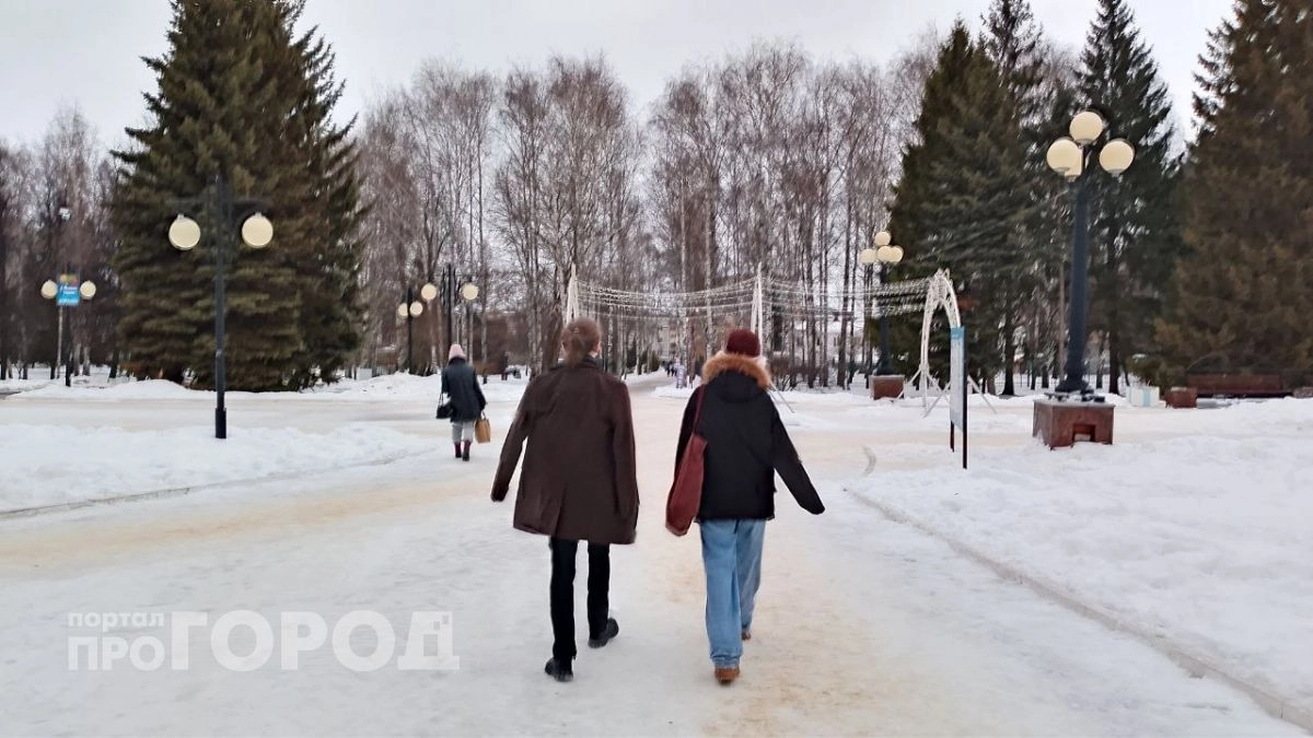 Девятиклассник врезался в физрука на уроке в школе Йошкар-Олы: получил моральные выплаты