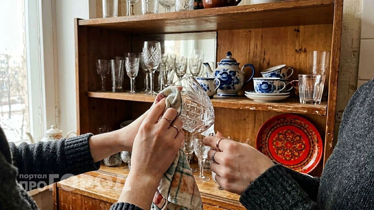 Покупатели дерутся за него: почему советский хрусталь снова входит в моду у ценителей и сколько можно за него выручить