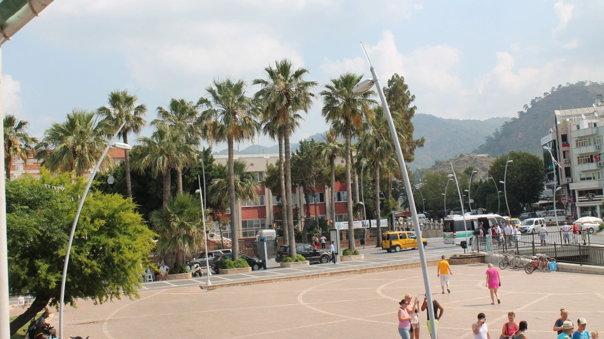 Полно русских, цены смешные и лето круглый год: лучшая страна для переезда в 2026