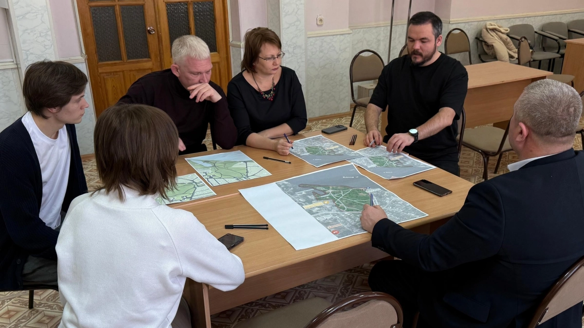 Жители Волжска предложили обновить мост и обустроить берег в Дубовой роще