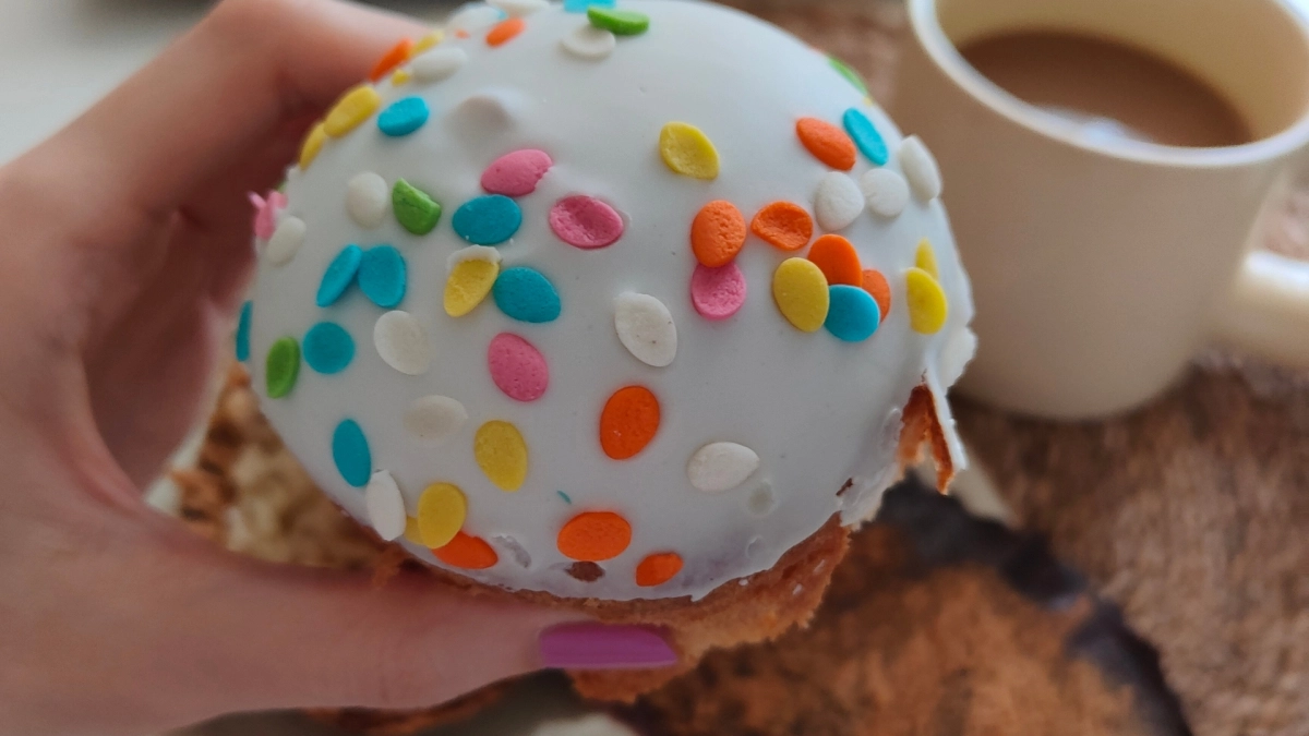 Глазурь для куличей за 5 минут: плотная, быстросохнущая, без яиц и желатина