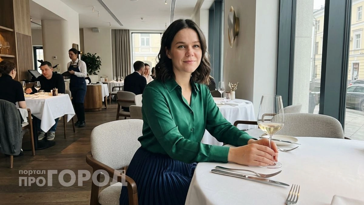 Манеры за столом и список негласных запретов для уверенной женщины в любой обстановке