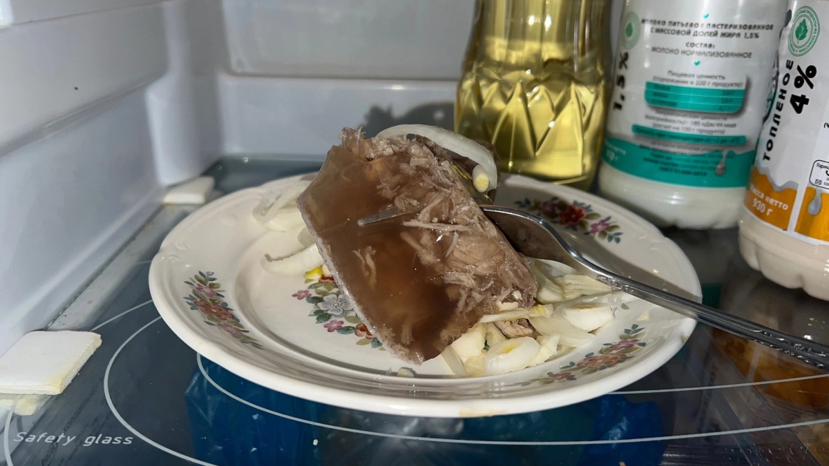 В СССР считали деликатесом, а сейчас воротит от одной мысли: 3 худших блюда из прошлого