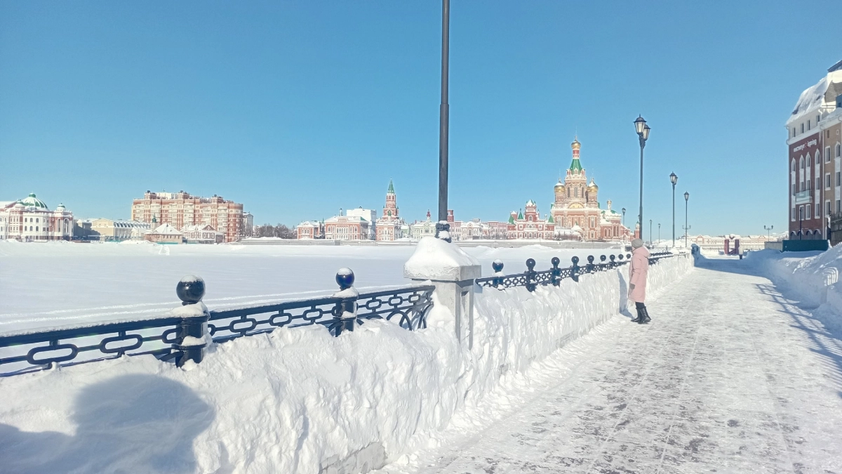 Сбитый дрон, уголовные дела против чиновников и застройка города: главные новости за март