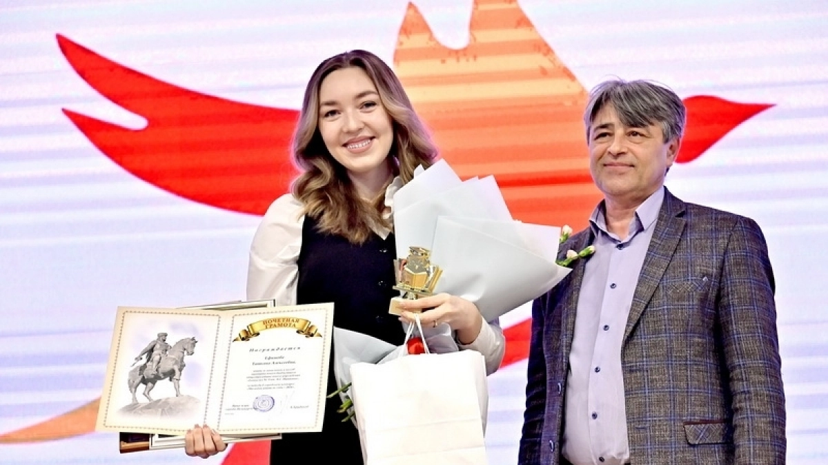 В какой школе Йошкар-Олы преподает лучший молодой учитель года