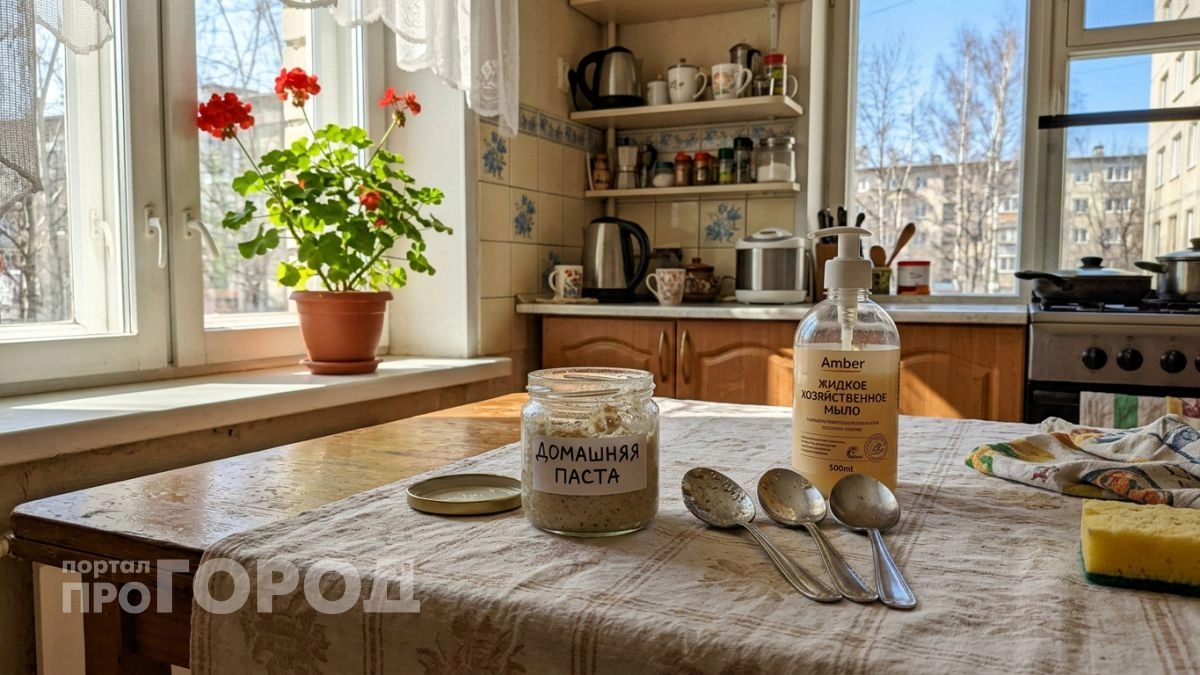 Смешиваю по 3 ложки из обычных кухонных средств — и даже въевшийся жир отходит сам за пару минут