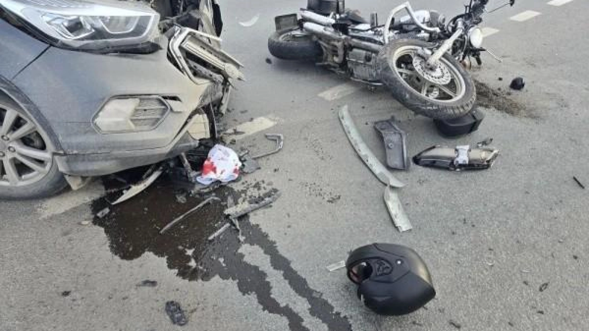 Мотоциклист на Yamaha пострадал после столкновения с Ford в Марий Эл