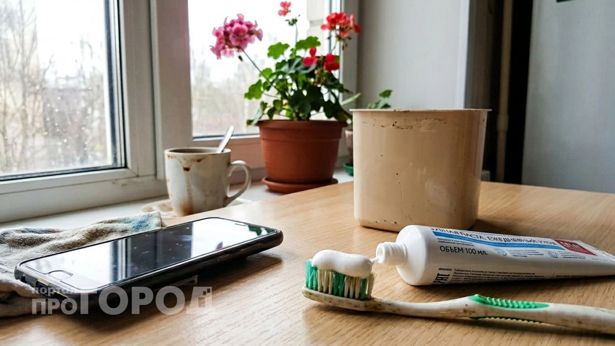 Покупаю зубную пасту упаковками: копеечное средство заменяет дорогую бытовую химию и творит чудеса в уборке
