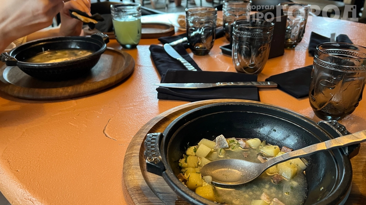 Не доели — не беда: повар из Аланьи рассказал, какие блюда на шведском столе готовят из остатков еды туристов