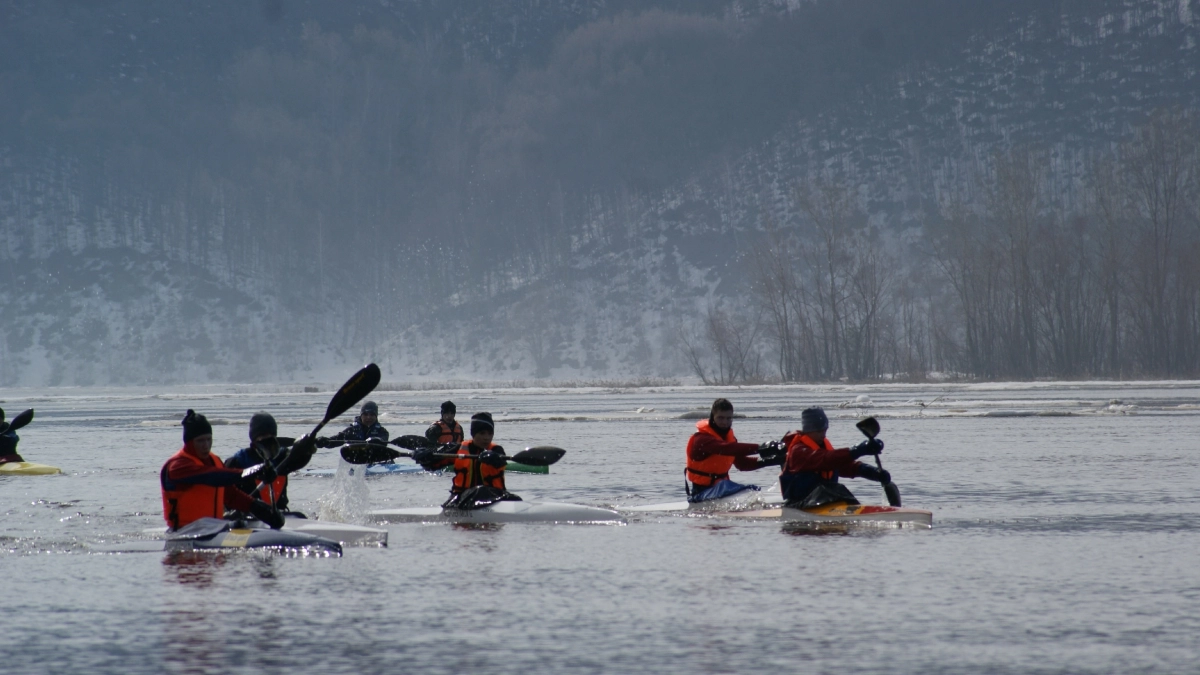 В Волжске на Волге открыли гребной сезон