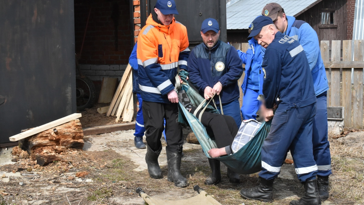 Скорая не смогла проехать к больному мужчине по дорогам Медведевского района