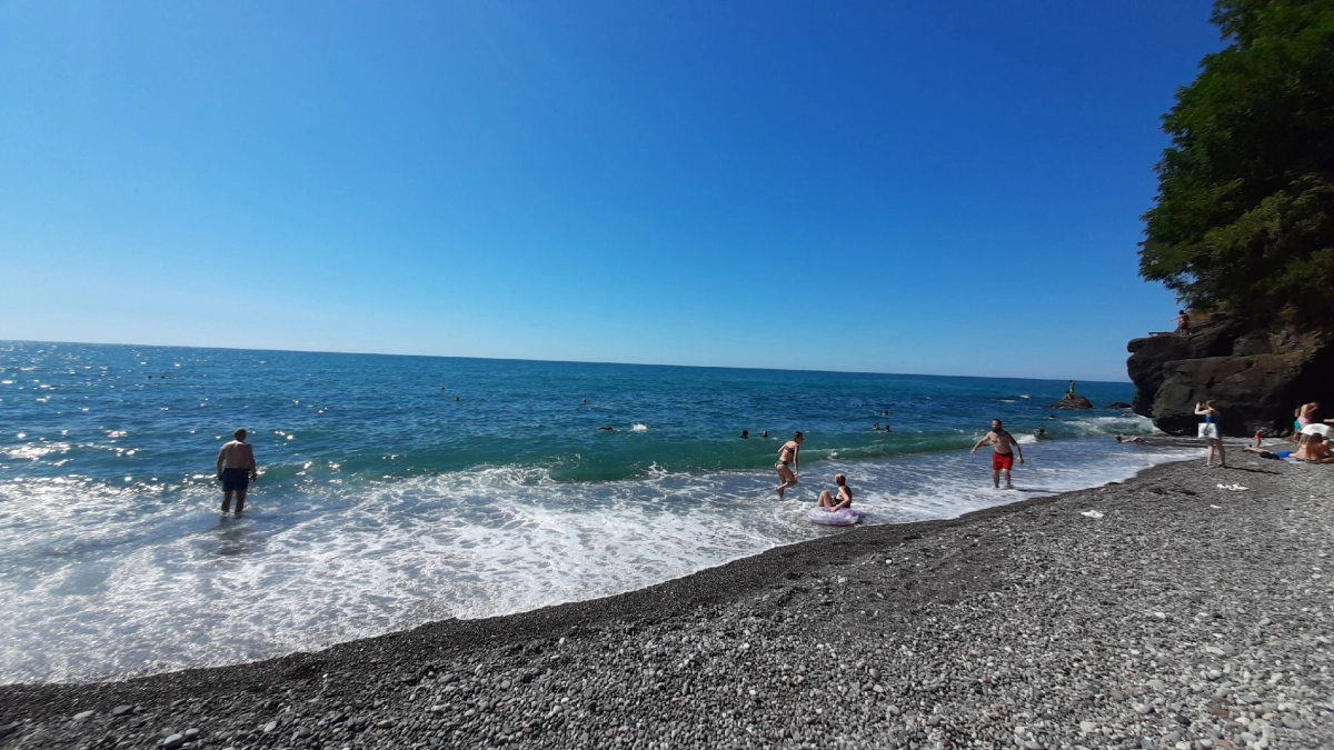 Забытый туристами цветущий курорт: поехали семьей наобум и обомлели от цен и качества