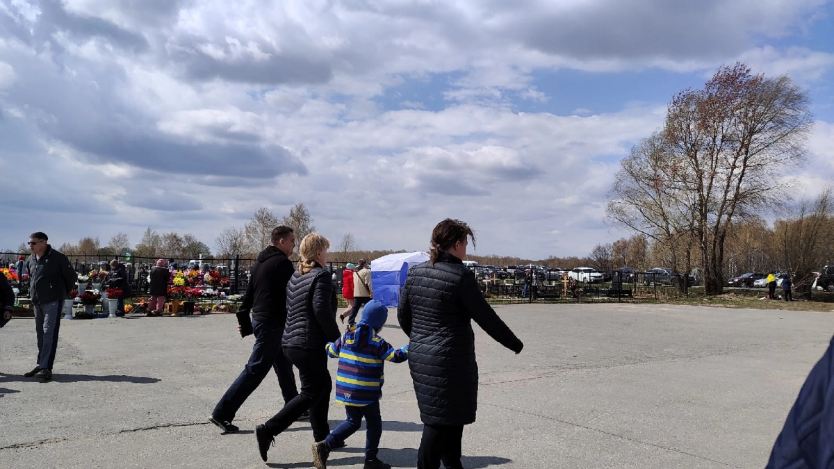 Радоница 2026: какого числа поминать усопших и что категорически нельзя делать в этот день