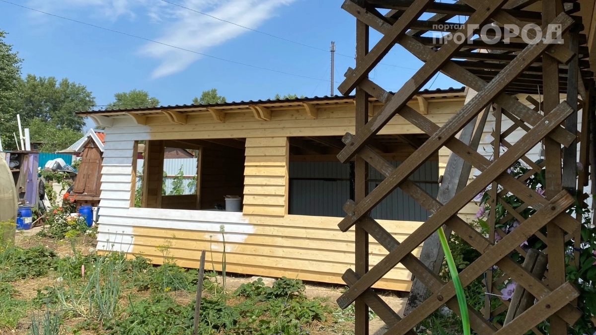 Перекрашивал фасад каждые 3 года, пока не выбрал правильную краску: теперь дом как новый 10 лет