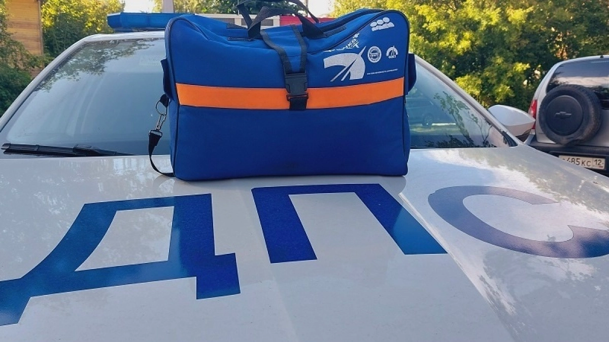 Спецаптечки появились у сотрудников ГАИ для пострадавших в ДТП