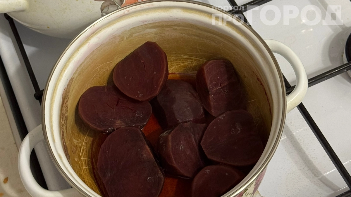 Рубиновый эликсир на вашей кухне: не выбрасывайте свекольный отвар — как использовать его вместо дорогих добавок