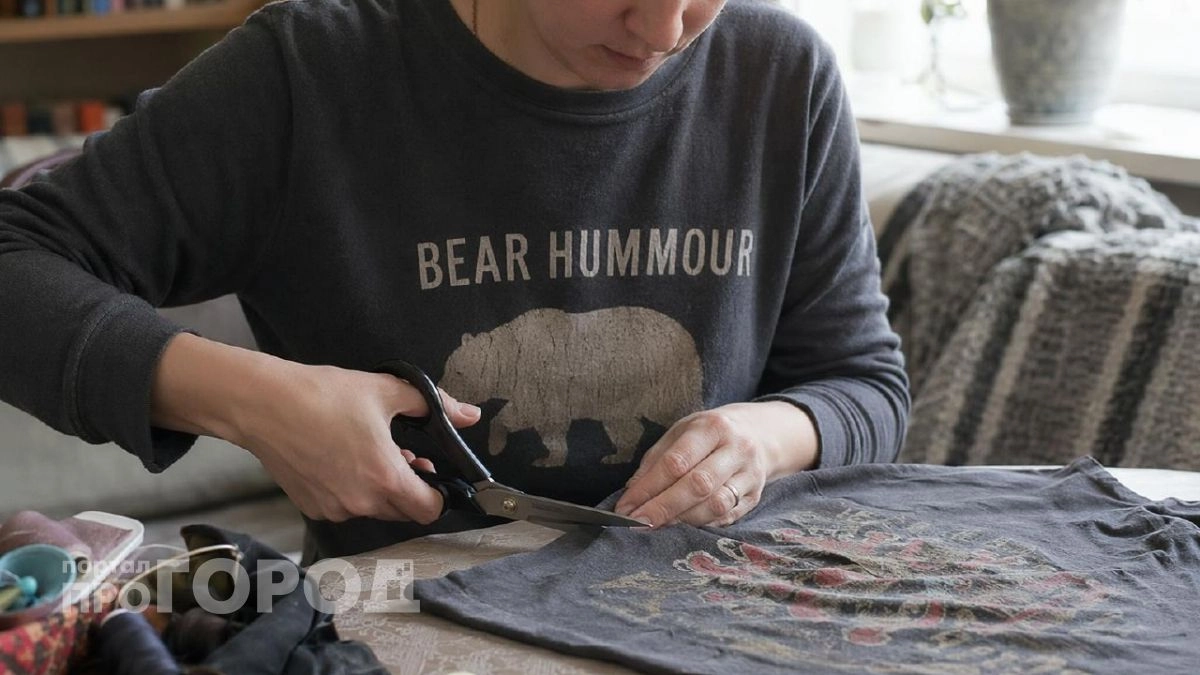 Старые футболки не выбрасываю: незаменимые помощники в хозяйстве - пять полезных применений