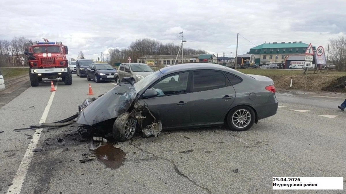 Был без прав и сбежал с места ДТП: в Марий Эл арестовали виновника аварии с автобусом