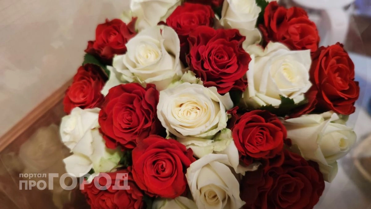 Йошкаролинка думала, что ей прислали цветы, и потеряла почти полмиллиона