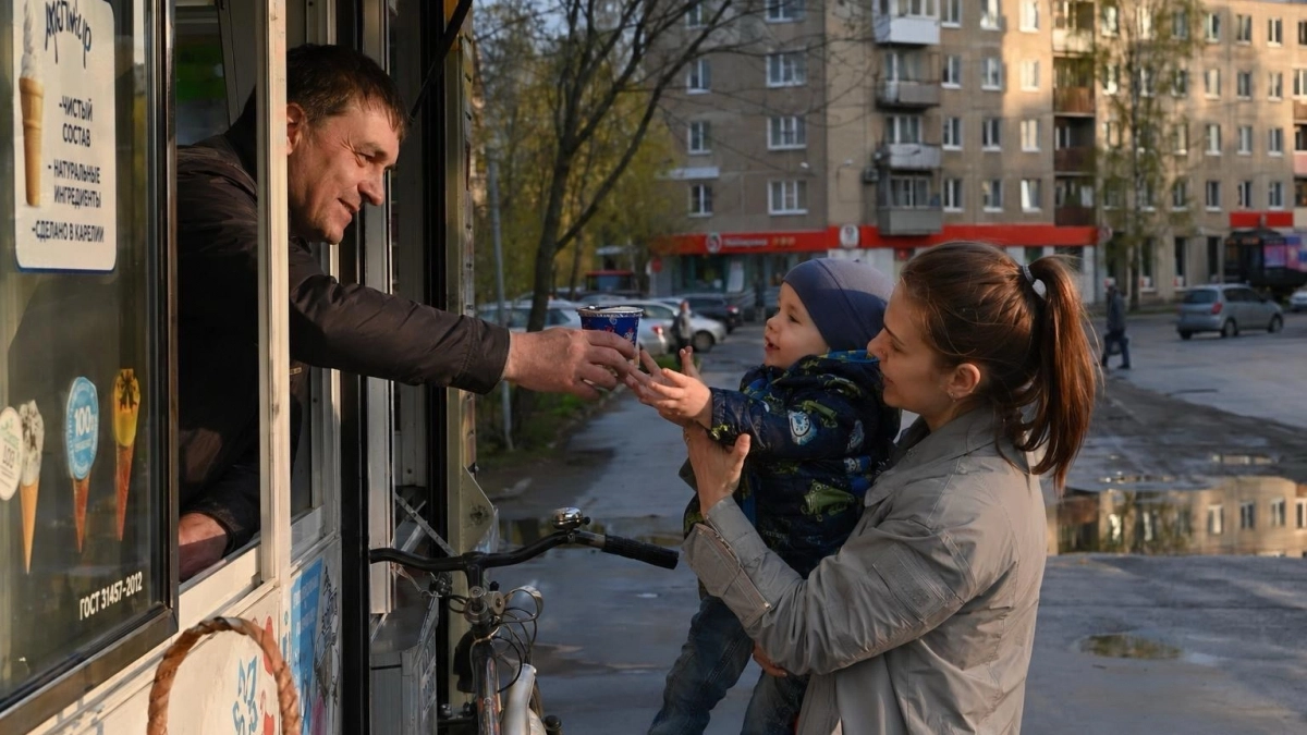 Почему советское мороженое в фольге не таяло даже в 30‑градусную жару — секрет, который раскрывают впервые