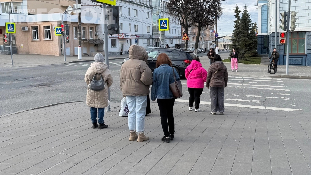 С 4 по 10 мая ловите ветер свободы: Марс в Овне, Плутон тормозит, Луна в Рыбах — кому повезёт, а кому лучше замереть