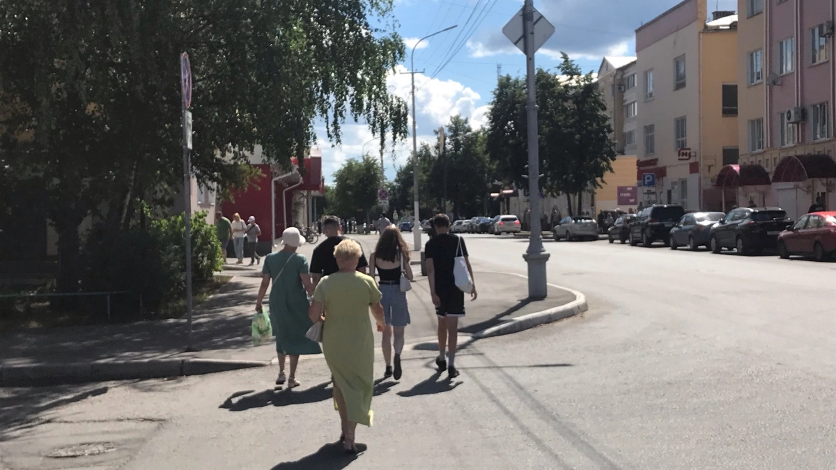 Так июнь еще не издевался: россиян предупредили о крайне аномальной погоде