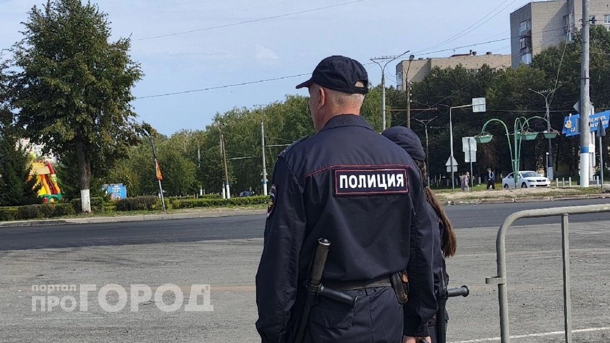 Пьяный йошкаролинец набросился с ножом на незнакомого парня на остановке