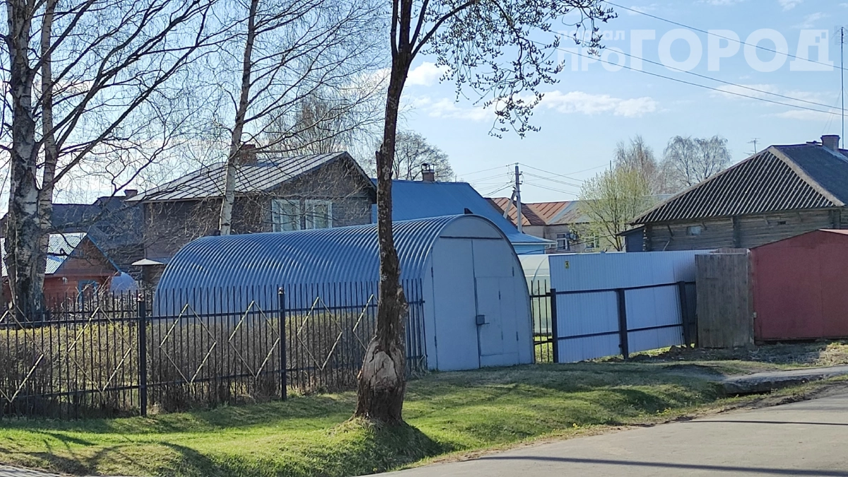 Сосед сказал «так делают все» — а дом начал гнить: как одна ошибка привела к ремонту на 300 тысяч