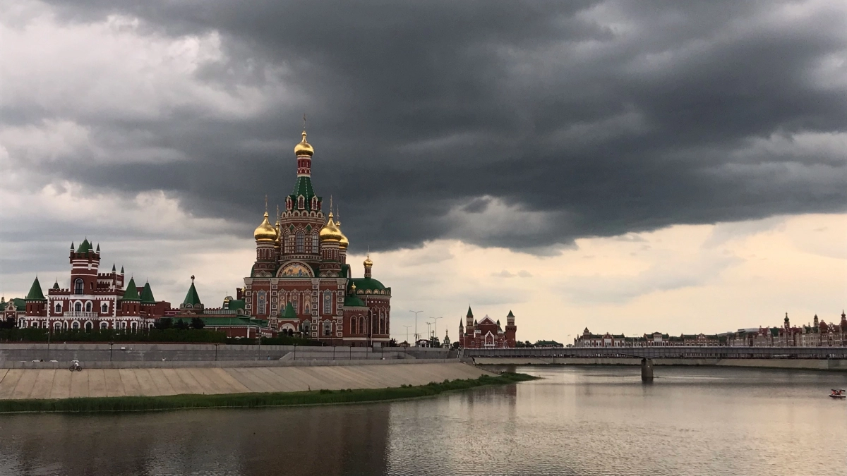 Зальет как из ведра: синоптики предрекли в Центральной России арктический дождливый поток