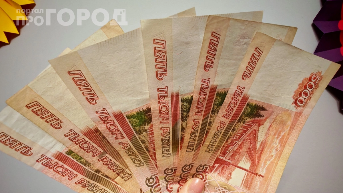 Пенсия вырастет вдвое: кто получит прибавку уже в мае — проверьте, входите ли вы в список