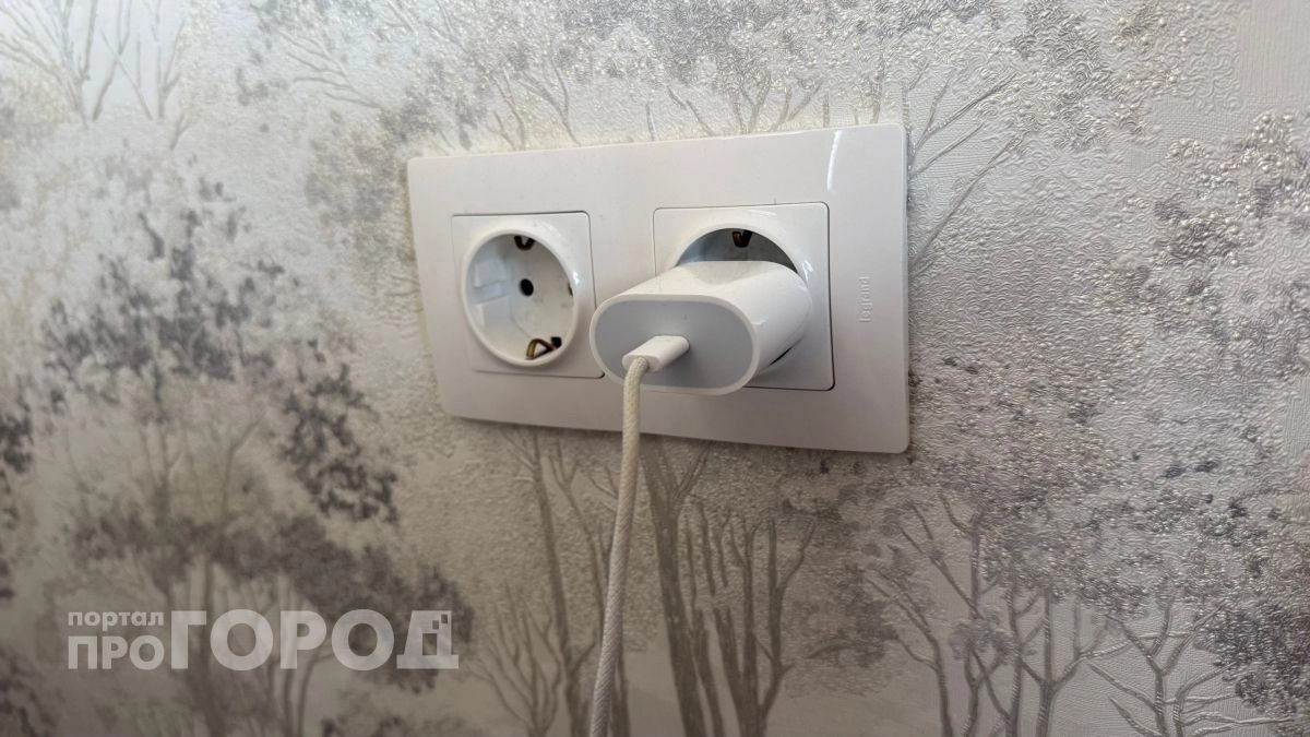 Три устройства в квартире, которые нельзя отключать из розетки ни при каких условиях