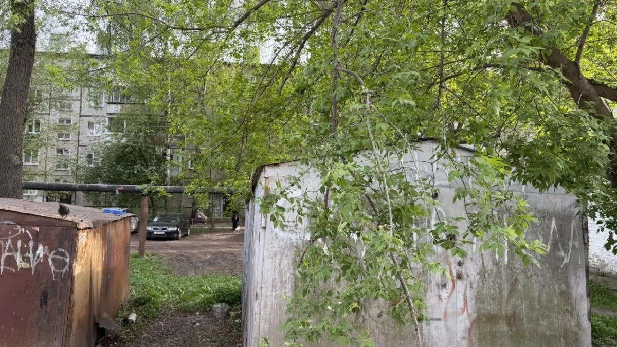 Гаражи в одном из дворов Йошкар-Олы оказались незаконными