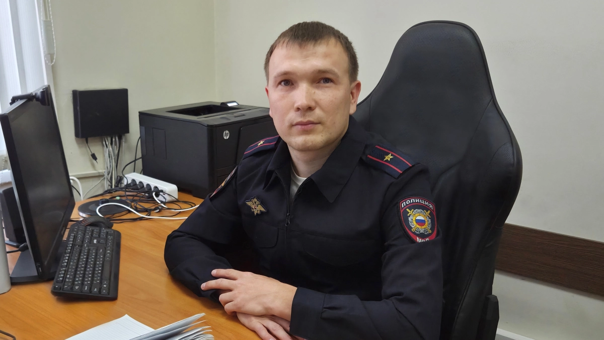 Майор из Марий Эл раздобыл трактор и вытащил авто с младенцем из снега при 26-градусном морозе
