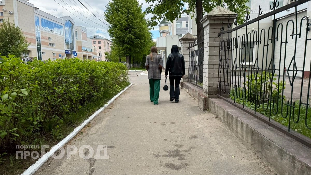 Новая семейная выплата, запрет на вывоз драгметаллов и рост госпошлин: новые законы с 1 июня