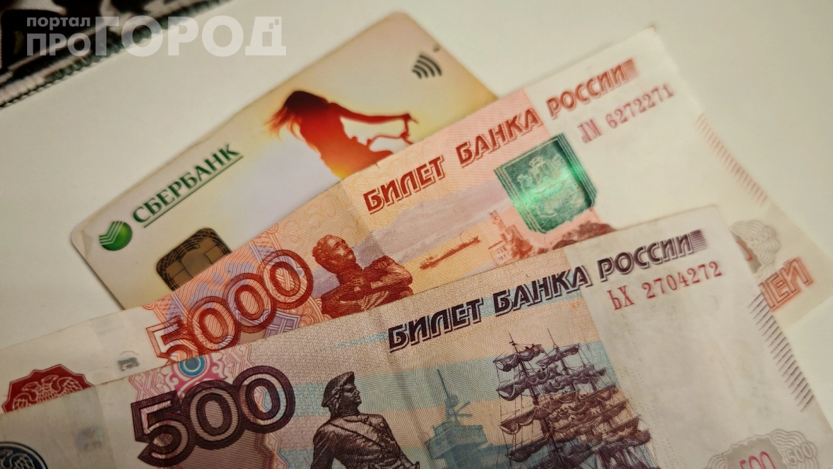 Одна карта — и вы без денег: почему не стоит использовать основную карту для онлайн‑покупок