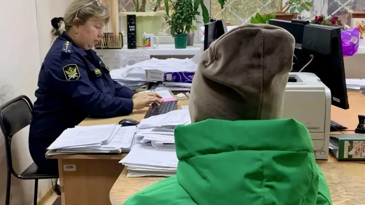 Мать из Медведевского района оставила дочку отцу и задолжала ей миллион алиментов
