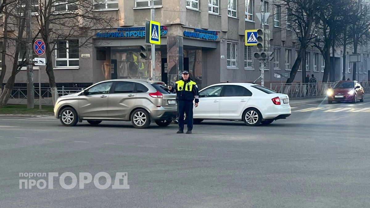 В Йошкар-Оле сузили дорогу из-за ремонта теплосетей