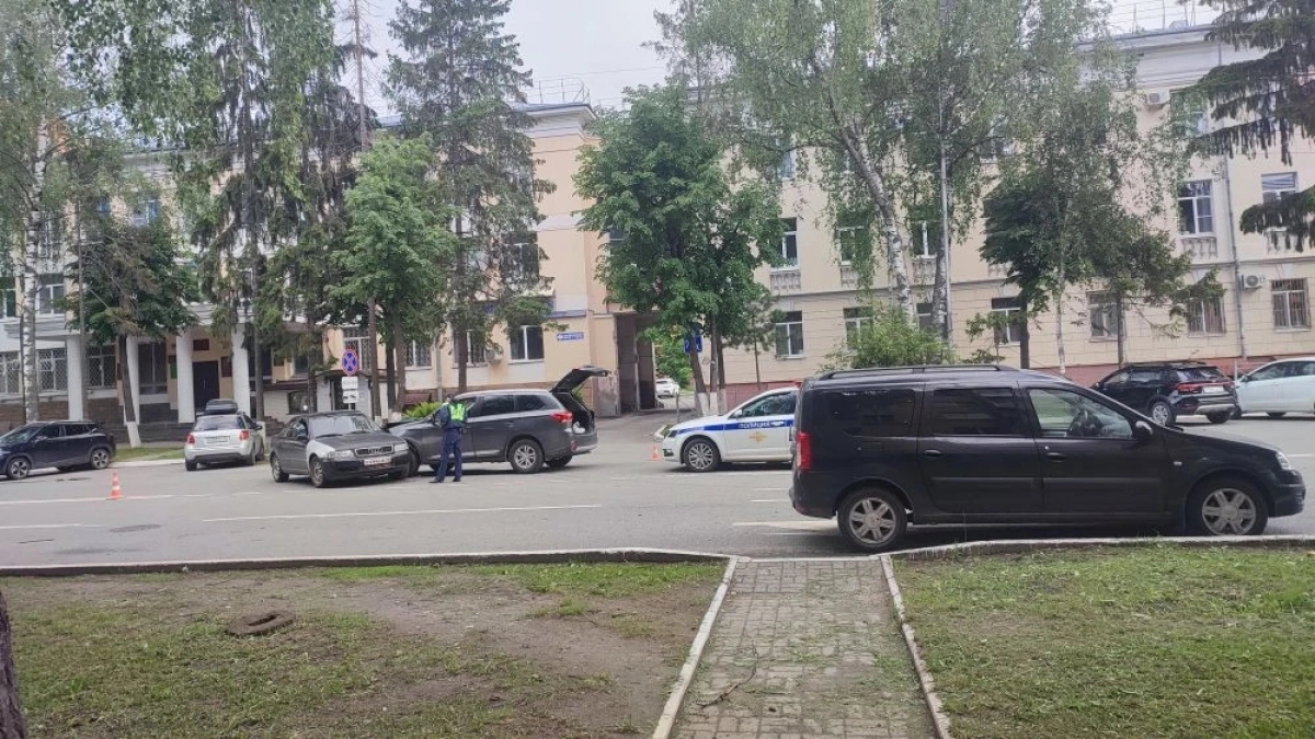 В Йошкар-Оле ограничат остановку и стоянку автомобилей