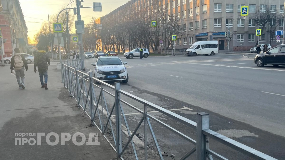 В центре Йошкар-Олы запретят парковаться