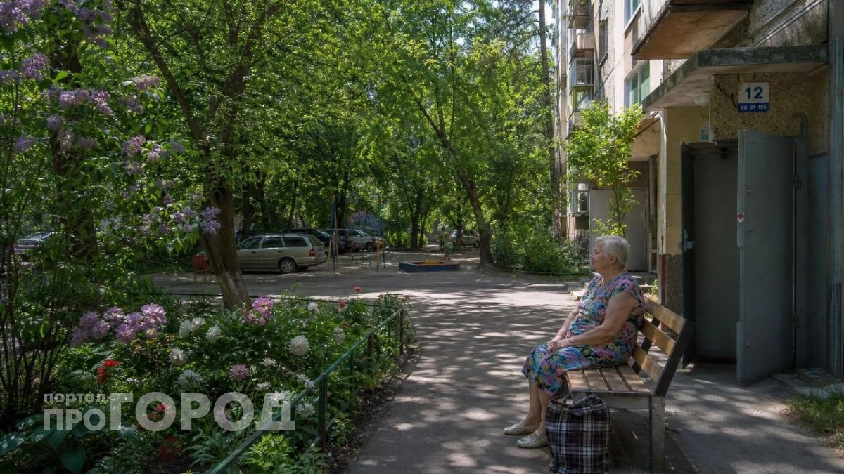 Как раньше больше не будет: популярный  банк вводит новые правила для пенсионеров, получающих деньги на карту