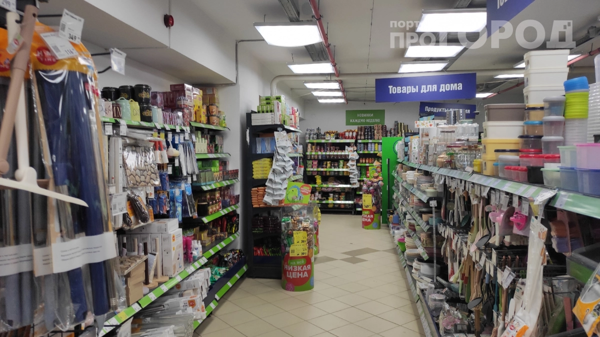 Fix Price — сокровищница мелочей: чайник с ягодками, корзинки и паштет за 31 рубль