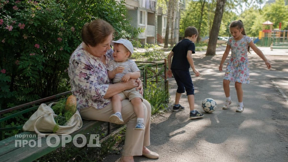 Все изменится с 1 июля: это ждет всех пенсионеров, которые прописаны в квартире с детьми
