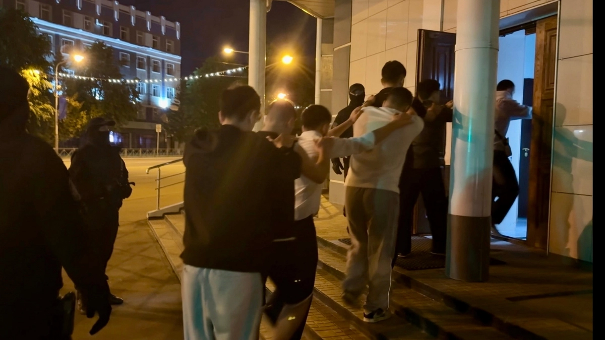 Полтора десятка незаконных мигрантов трудились на стройках Марий Эл