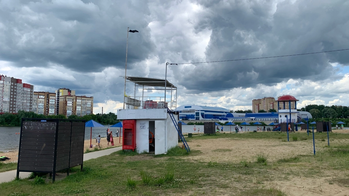 Черный флаг запрета подняли на Центральном пляже Йошкар-Олы